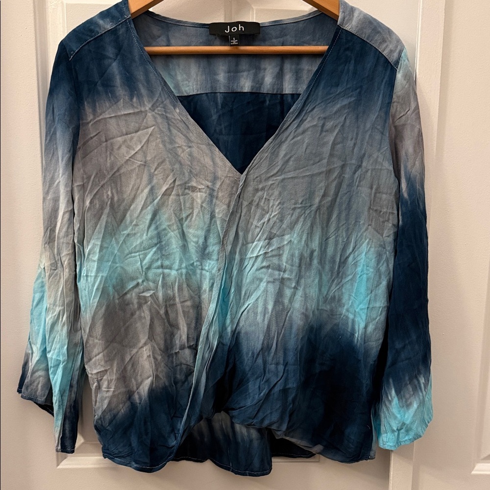 Joh Women's Gradient Blue Blouse